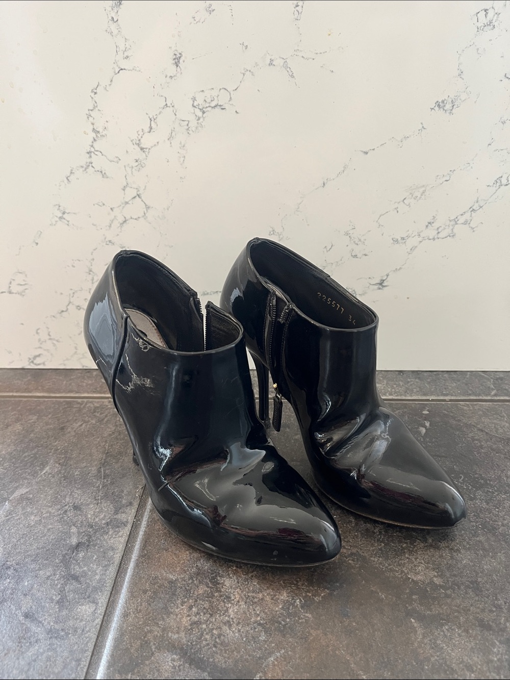 Gucci Black Patent Leather Ankle Boots with Side Zipper, size 34